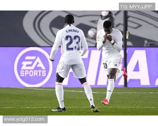 武汉足球队以85分领跑世锦赛积分榜展现强劲实力